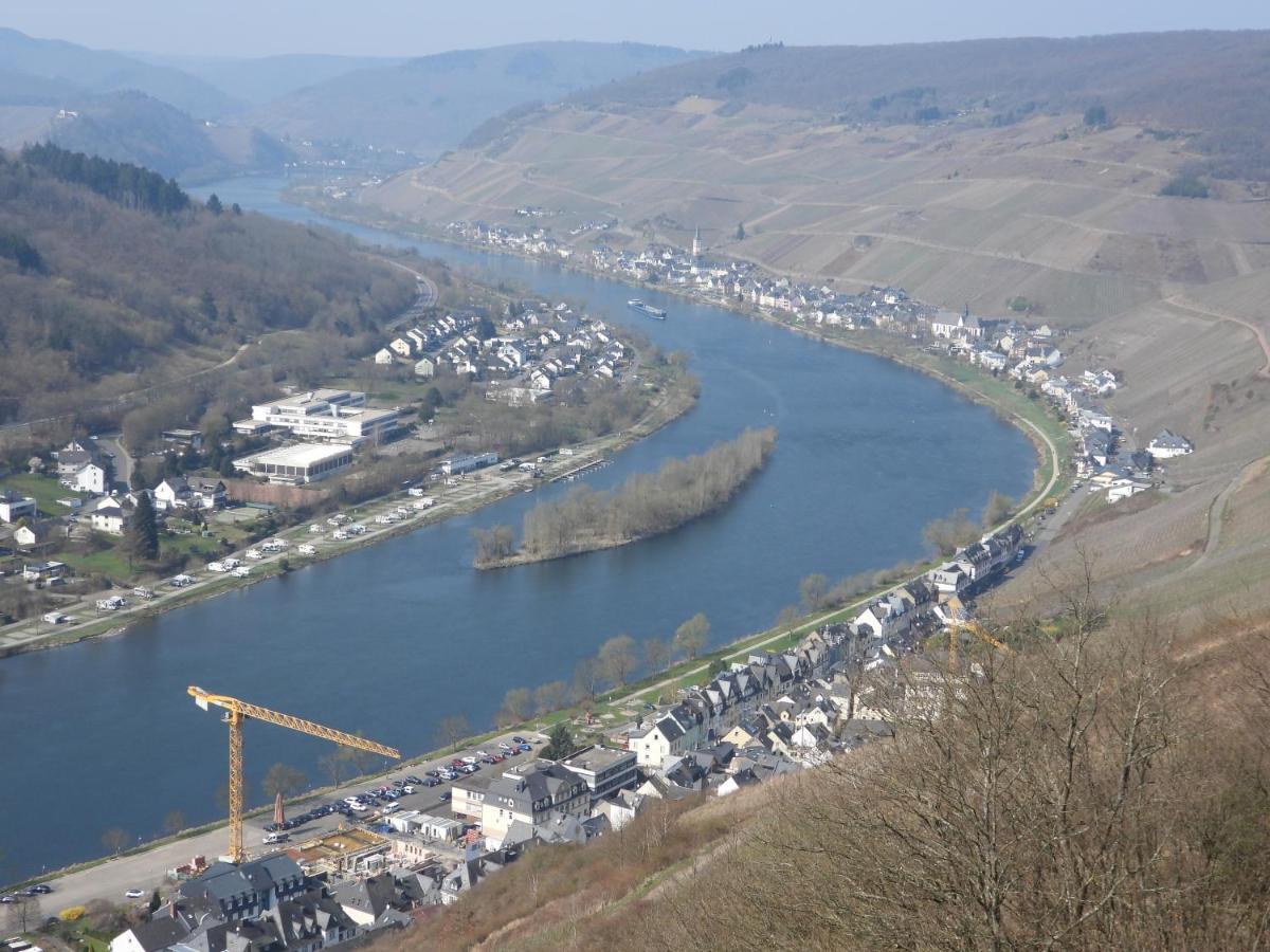 Ferienwohnung "Off Born" Familie Bremm Zell an der Mosel Luaran gambar